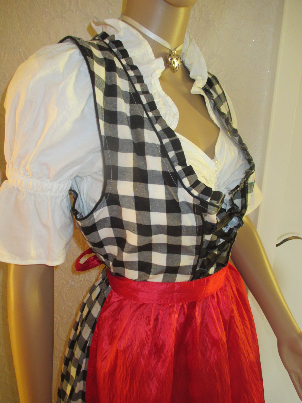NEU Nostalgie Brauchtum Folklore Trachten Volks- Oktoberfest Dirndl Seiden Satin Halb SCHÜRZE, rot