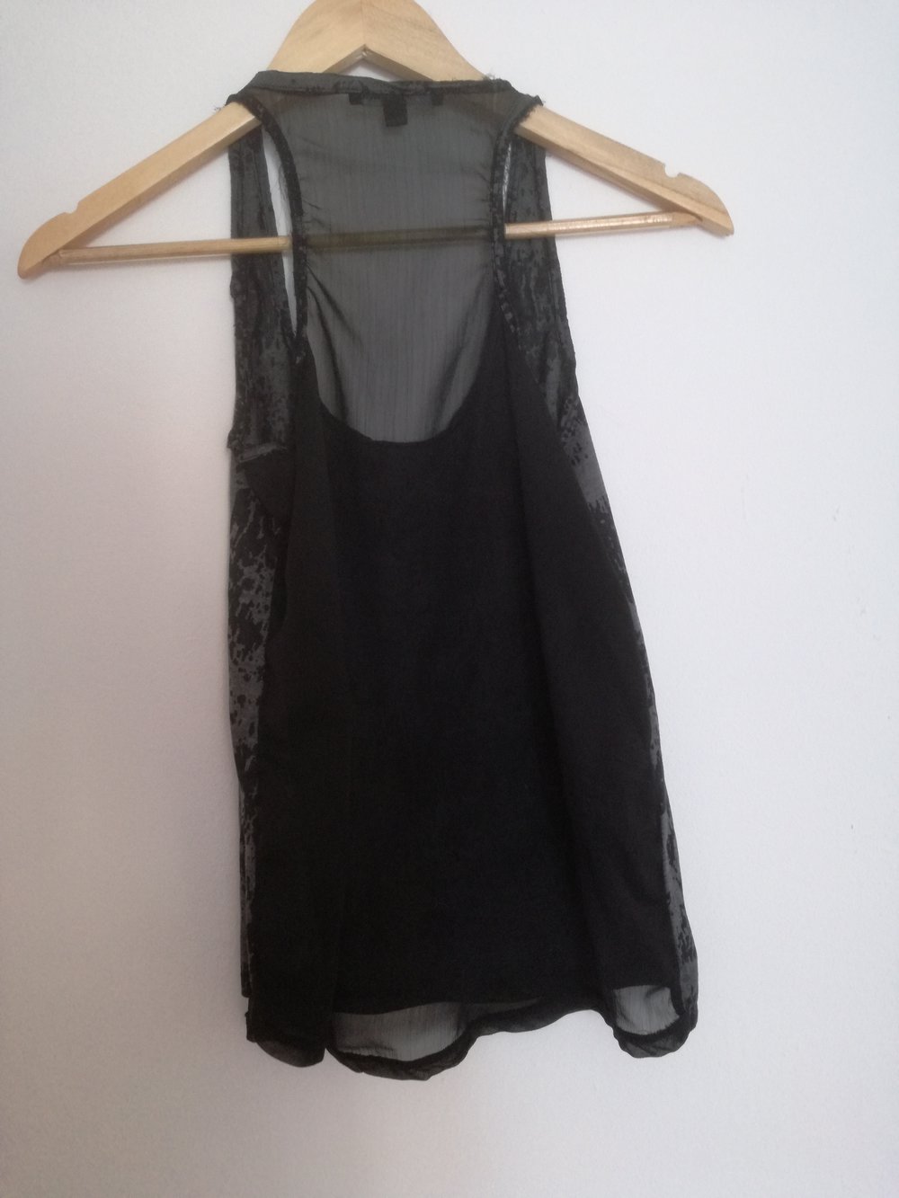 Top mit Nieten drauf 