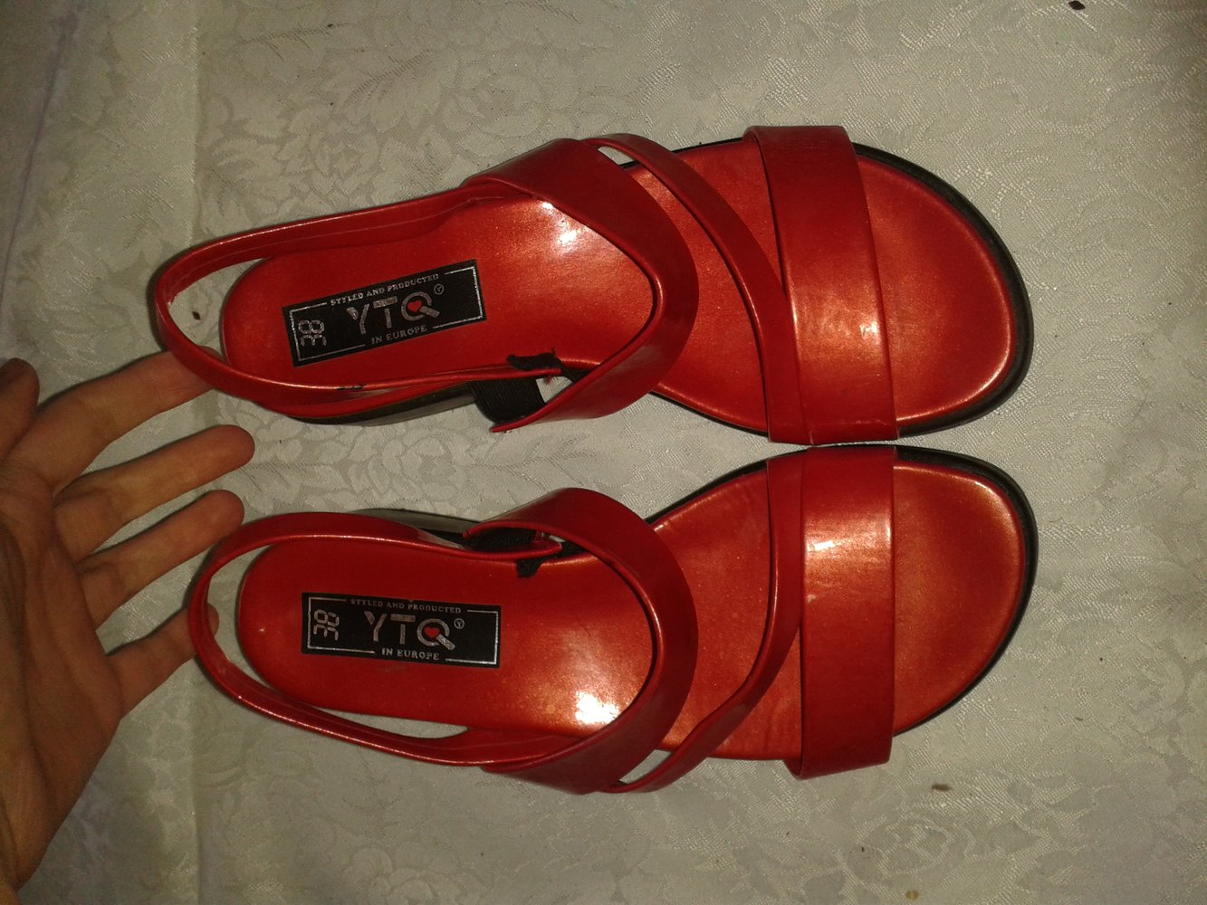 Rote Lack Sandalen hoch schick wie neu