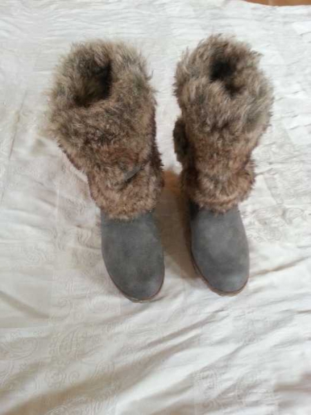 Stiefel mit Kunstfell