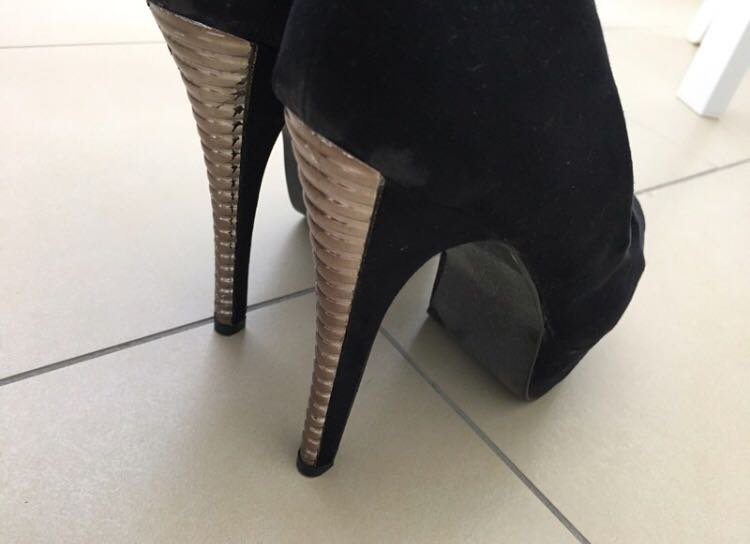 Schwarze High Heels Primark