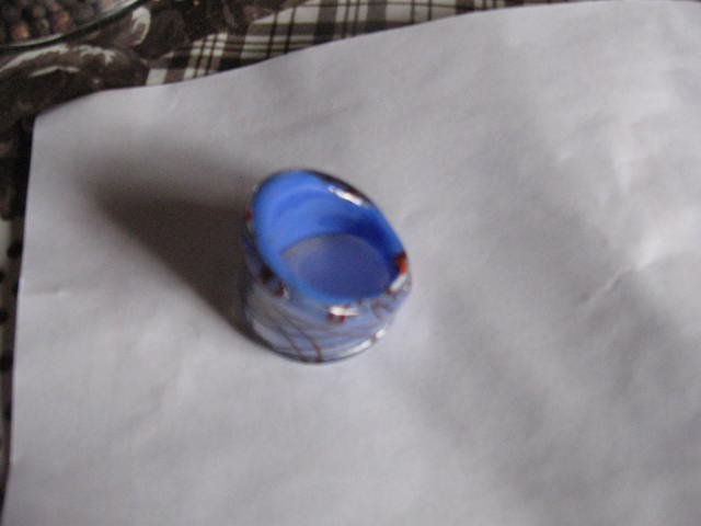 *** Neu ~ Ring ~ Hartplastik ***