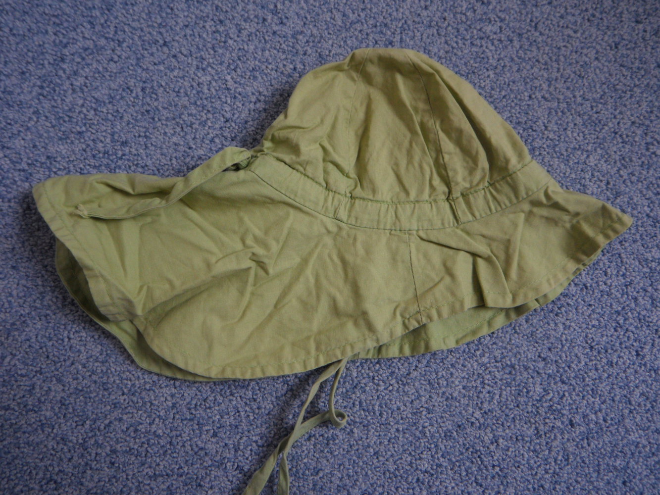 toller Sommerhut mit Nackenschutz Gr. 47