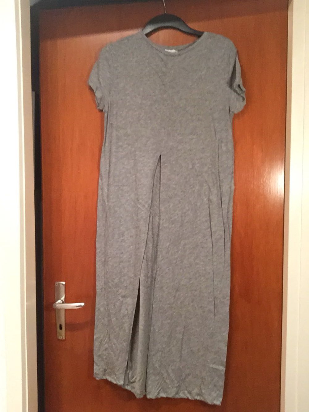 Langes Oberteil mit Schlitz NEU