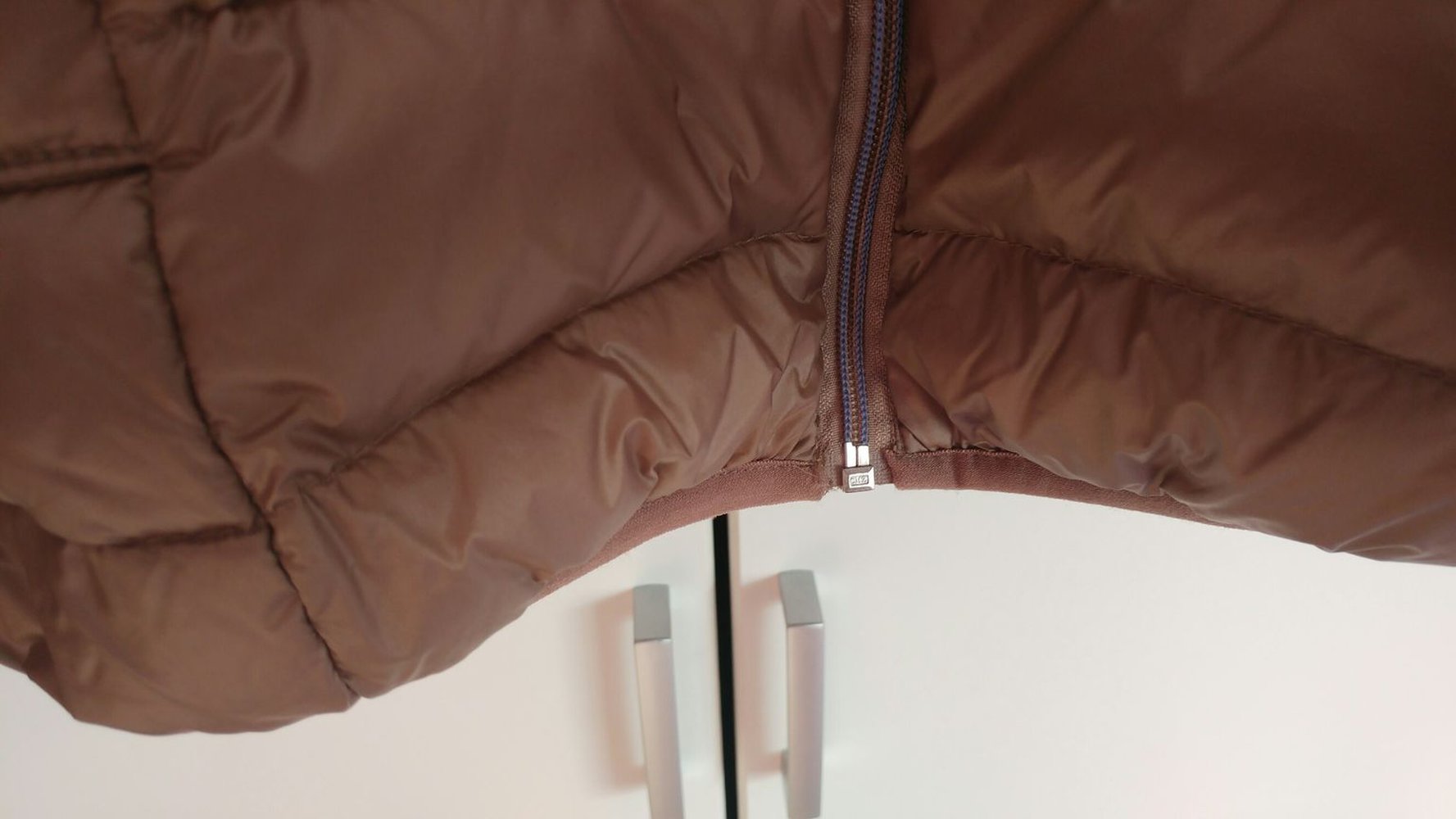 Kangaroos Neue Daunenjacke  40