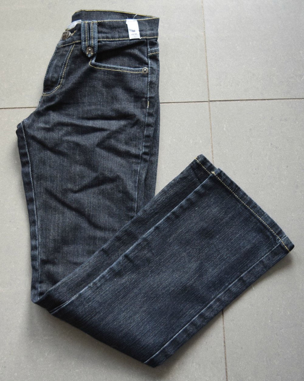 Dunkelblaue Jeans