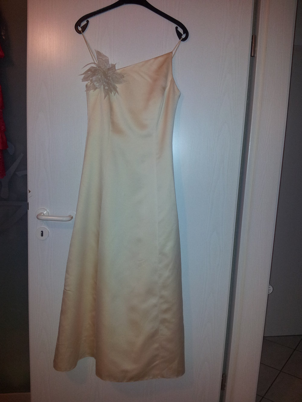 Abendkleid, Brautkleid oder auch Abikleid in einer sehr hochwertigen Qualität / Material, Gr. 36 