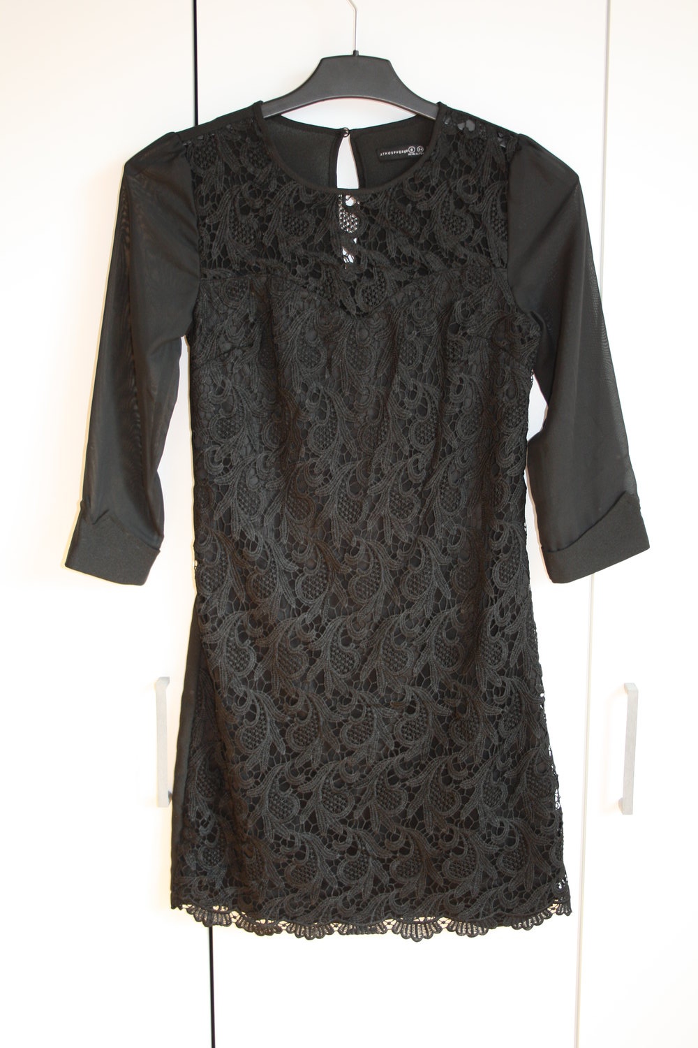 * Kleid schwarz Spitze