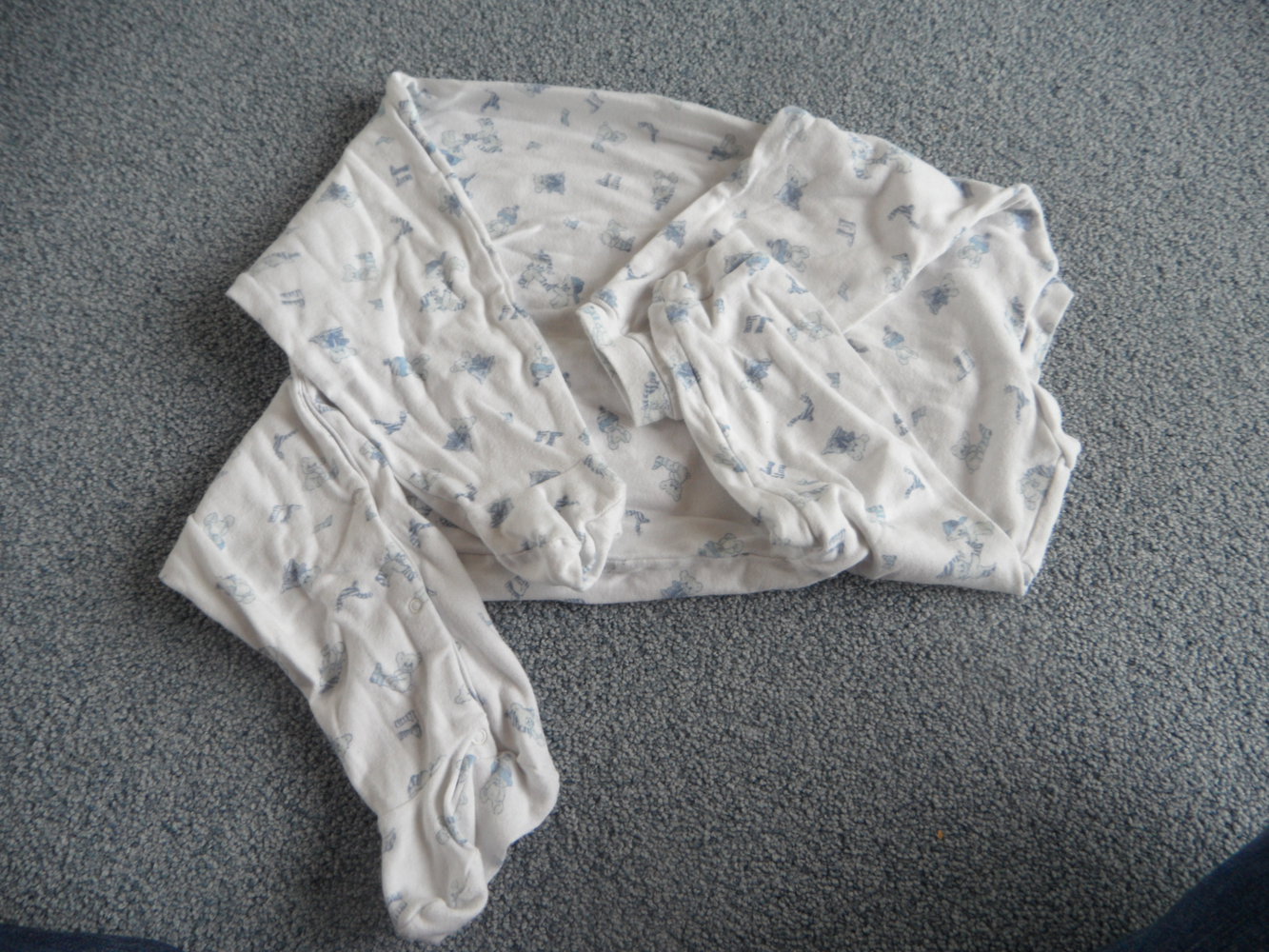 Stummer Schlafanzug Pyjama Einteiler mit Füßen