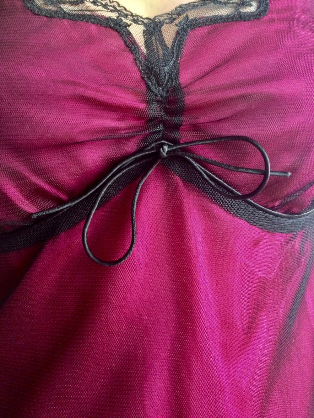 Wunderschönes Top mit Spitze und Tüll von Marc Aurel