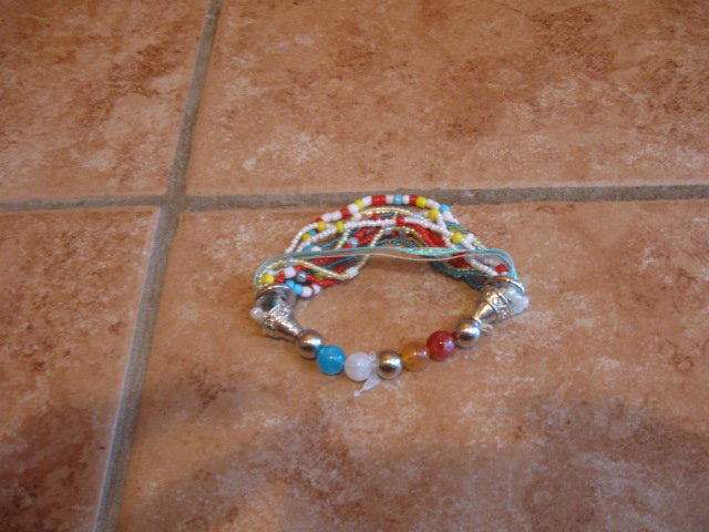 *** Buntes Armband ***