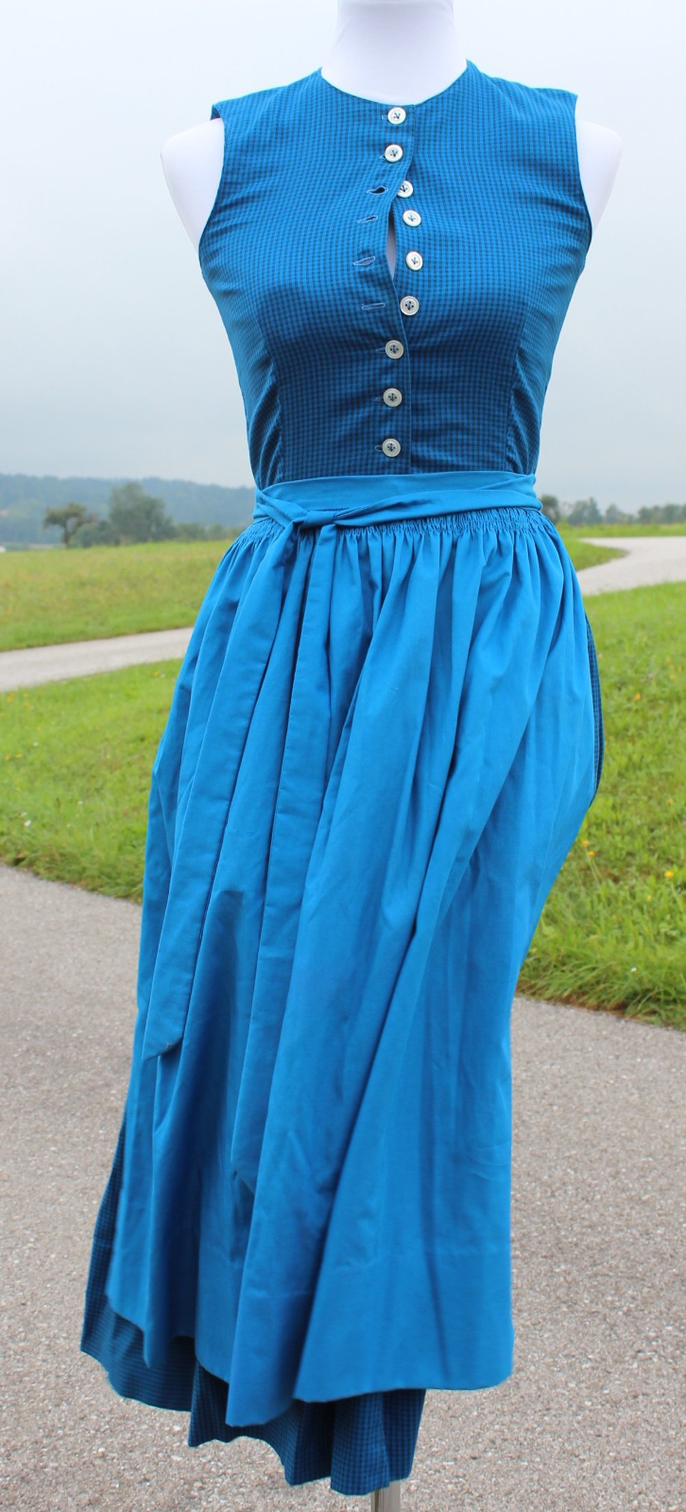 blau schwarz kariertes Vintagedirndl (inkl. Schürze und Bluse), DIY Unikat, ca. Größe 36