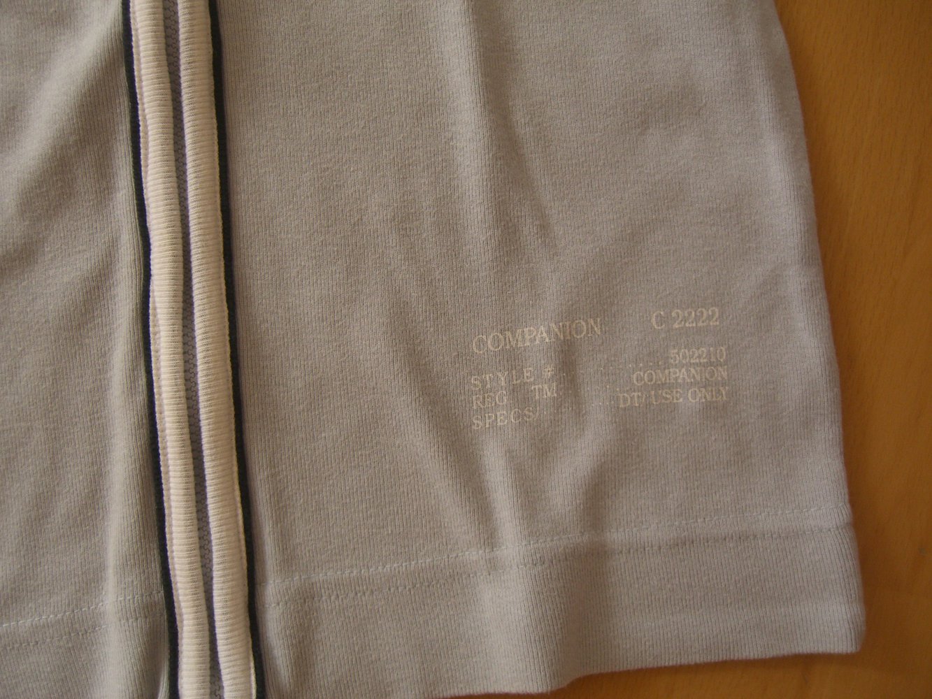 Süßer hellgrauer Cardigan