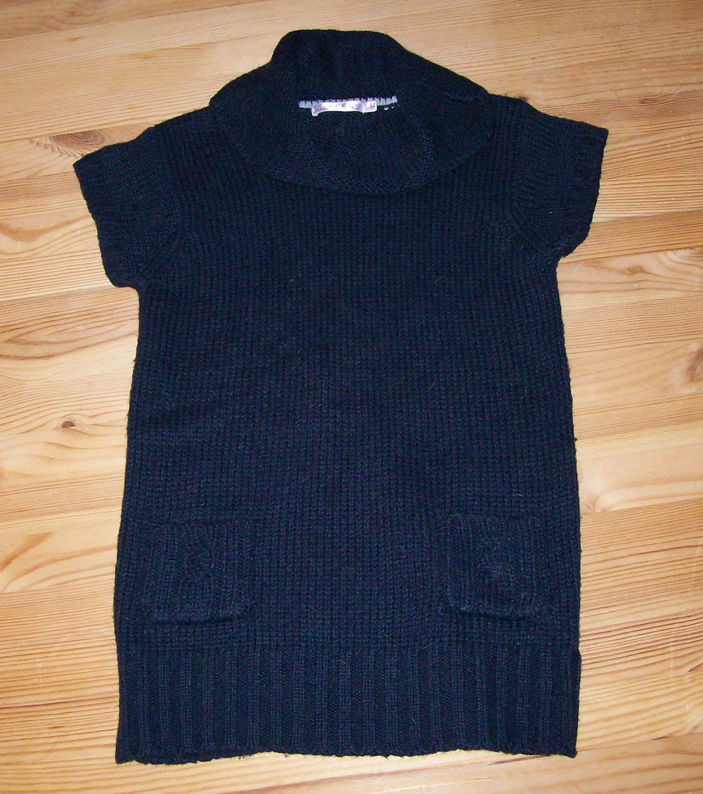 C.F.K.- Stricktunika/Kurzarm- Gr.12 ca 140-152