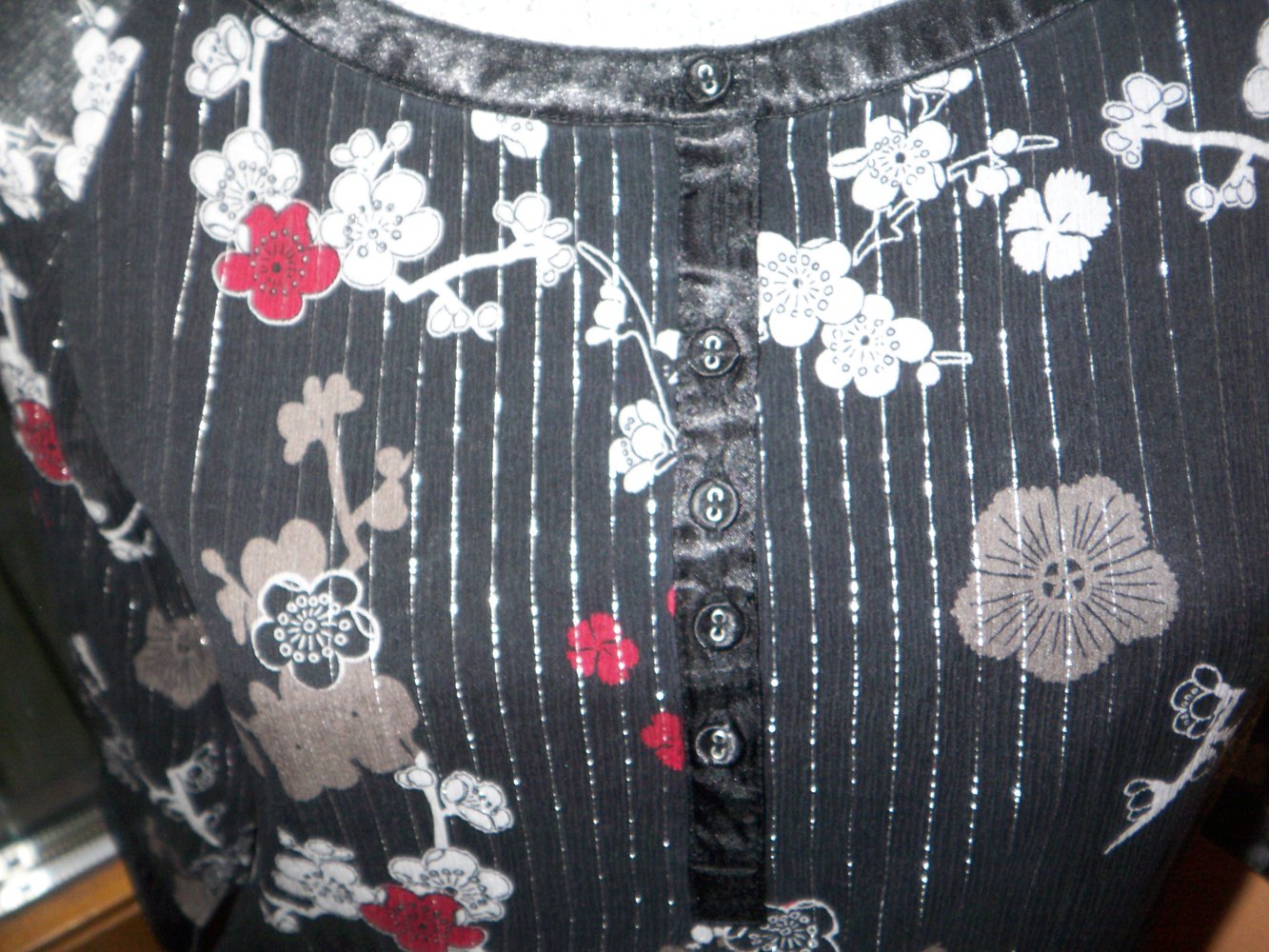 Bluse Tunika schwarz Muster 100% Seide Gr 40 neu