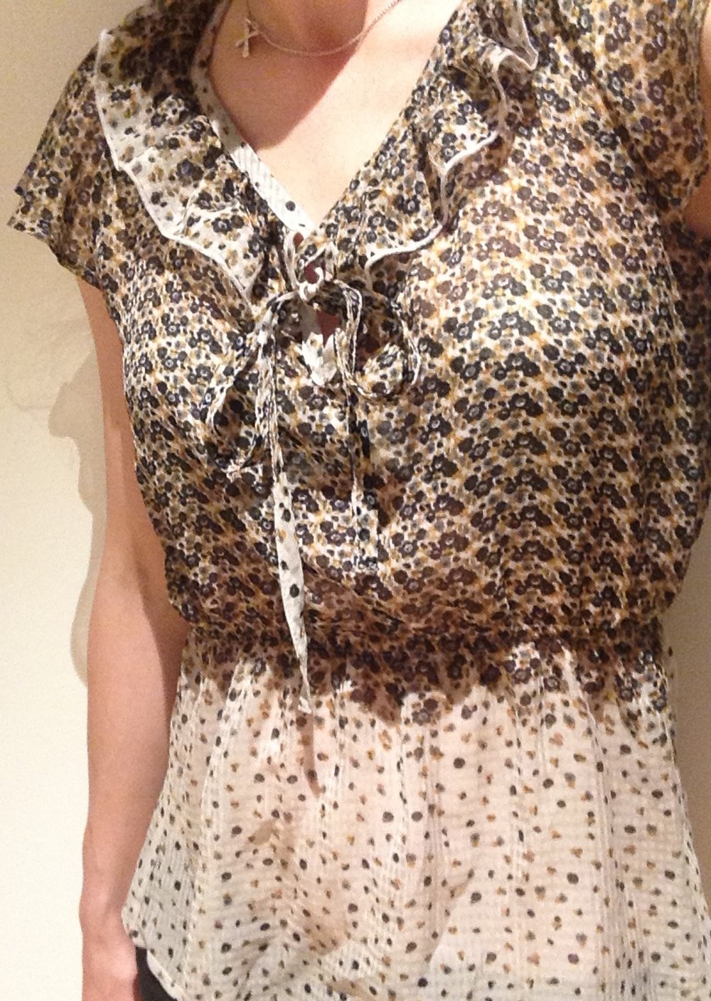 romantisches, halb transparentes Sommeroberteil, Bluse, Tunika