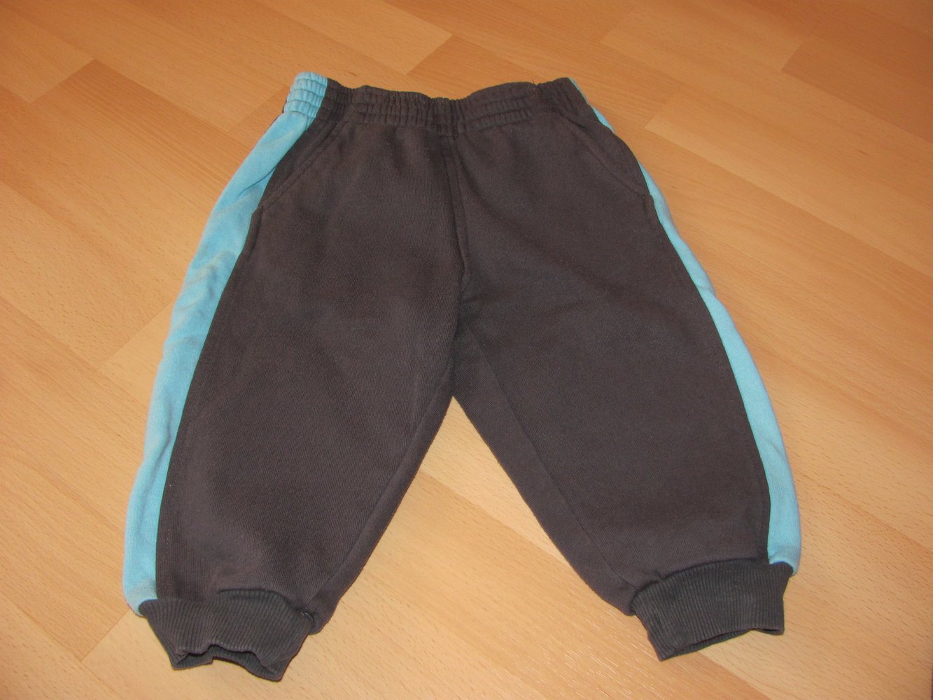 dunkelblaue Jogginghose Größe 74 AWG