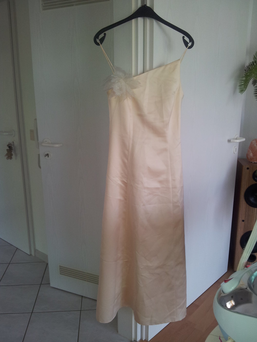 Abendkleid, Brautkleid oder auch Abikleid in einer sehr hochwertigen Qualität / Material, Gr. 36 