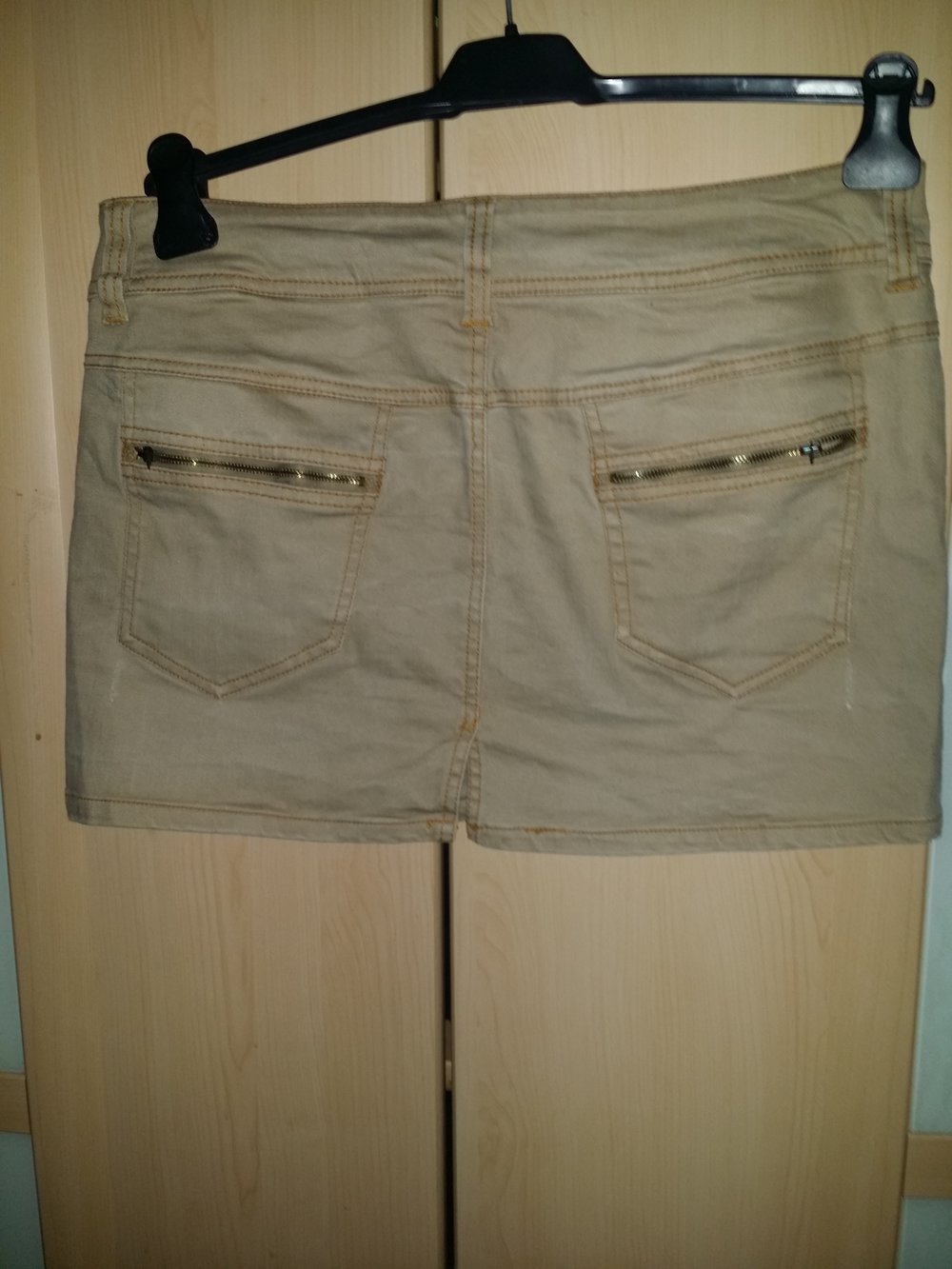 sexy minirock in nude mit nieten