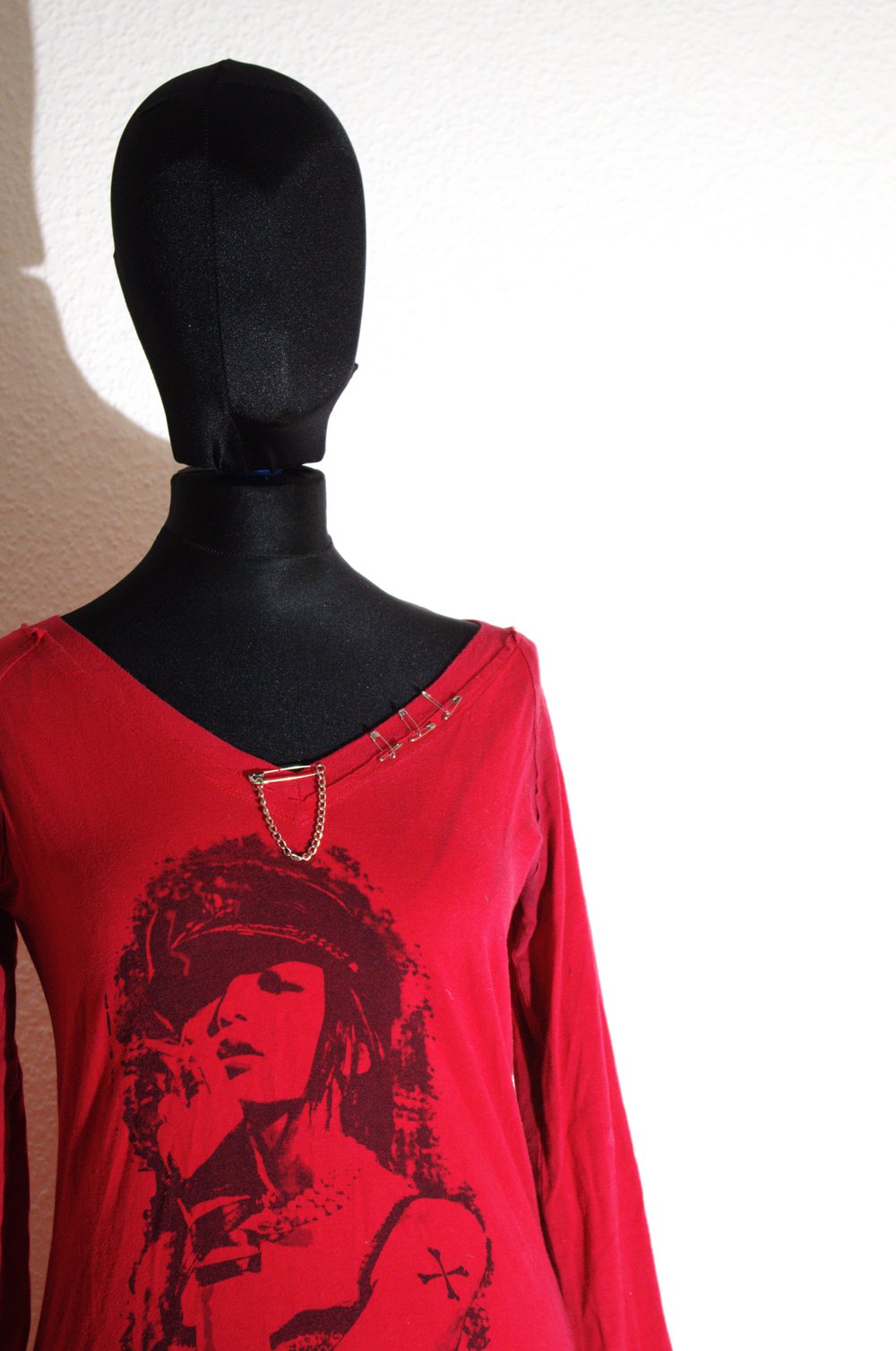 Rotes Longsleeve Gr. L M 40 42 Print Sicherheitsnadeln used Look