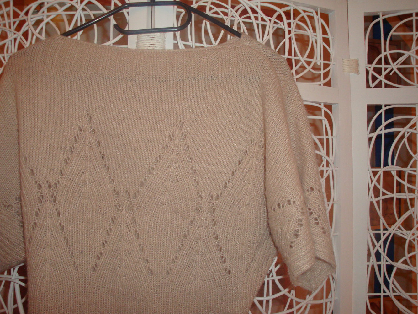 kurzärmeliger kuschliger Pulli