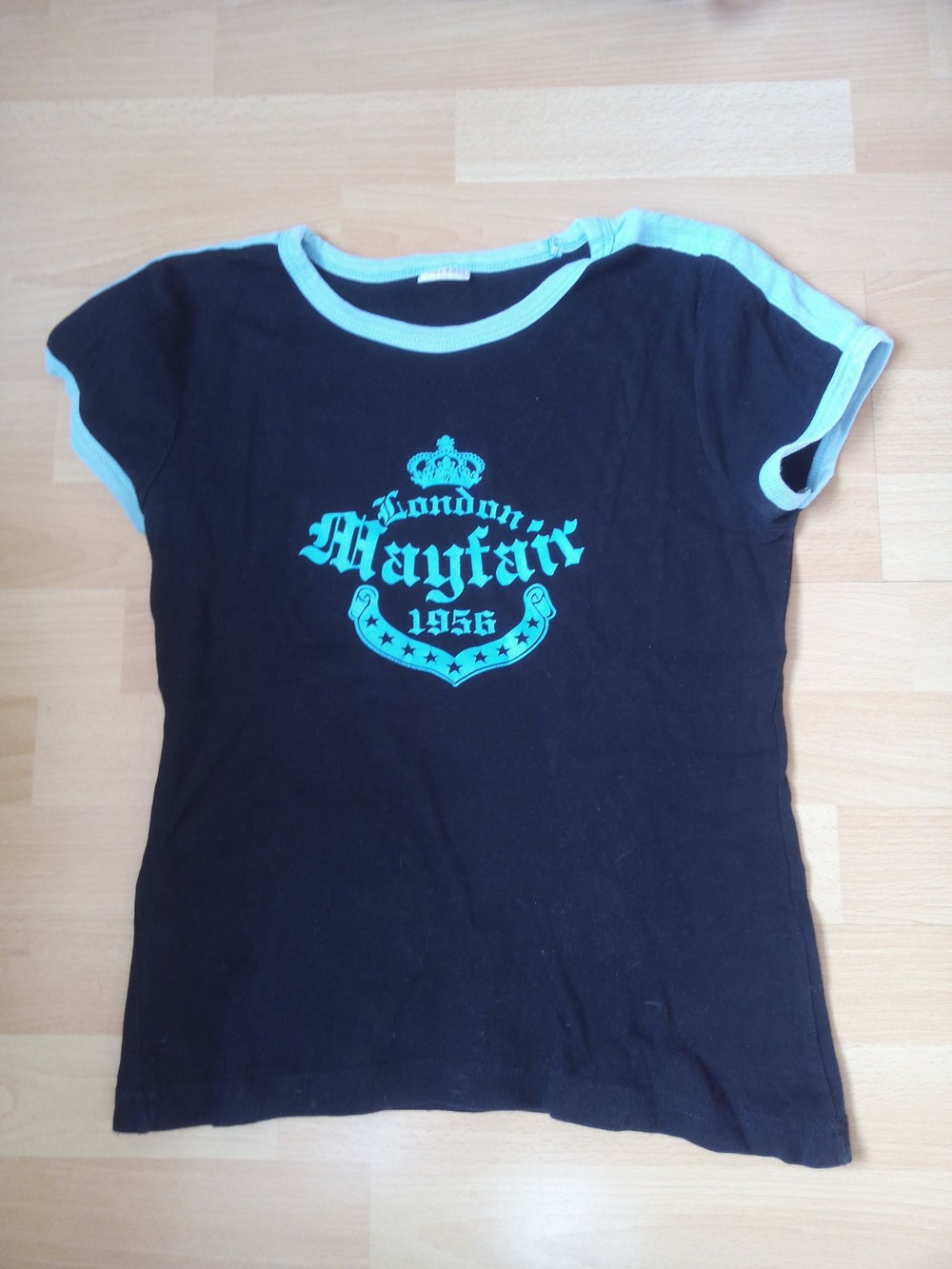 schwarzes T-Shirt in M