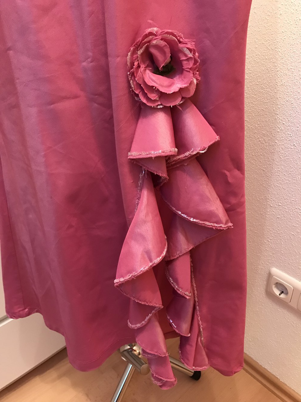 *Schönes auffälliges rosafarbiges 2-teiliges Abendkleid  Gr.36*