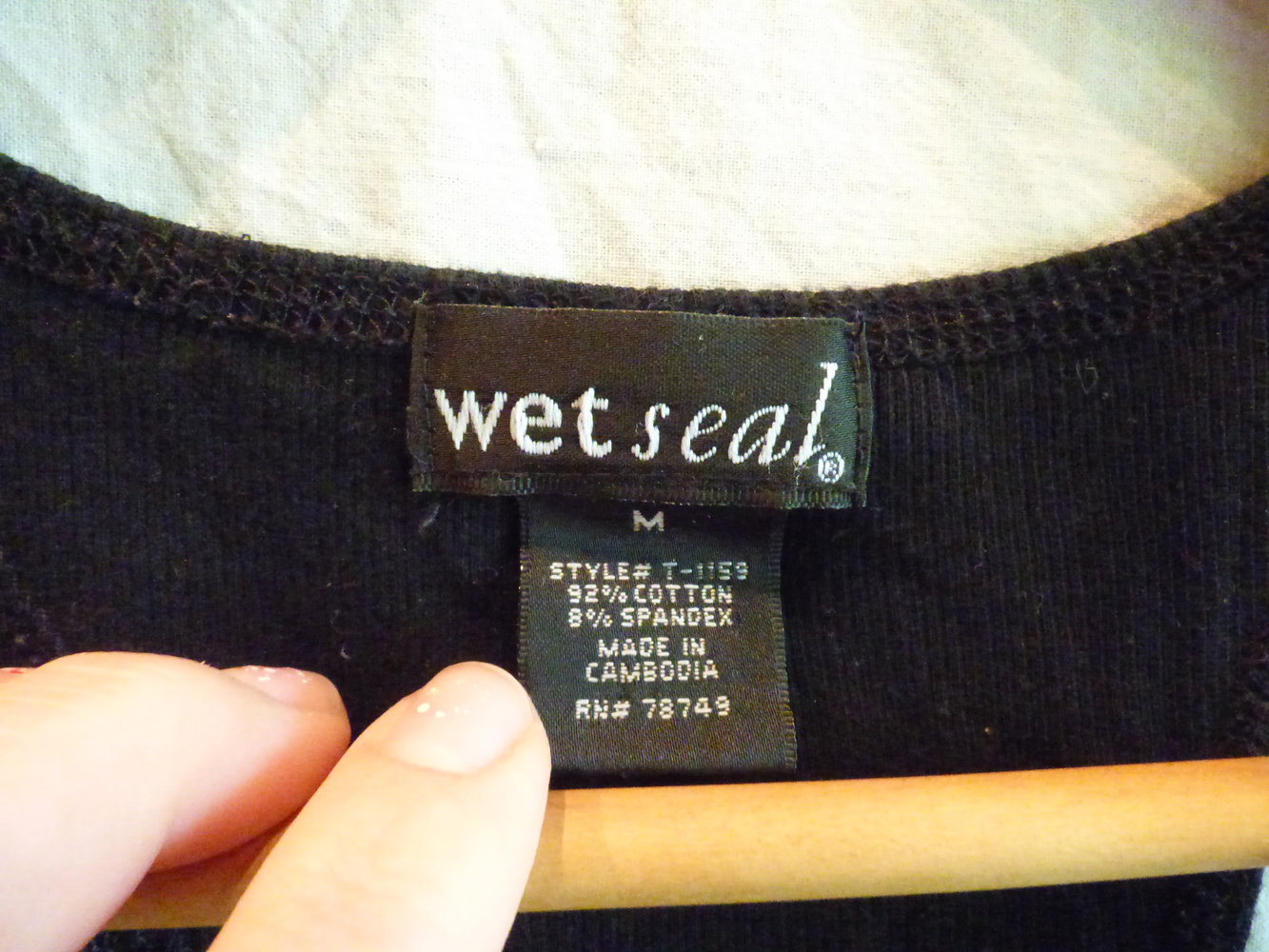 Hübsches schwarzes Rippentop