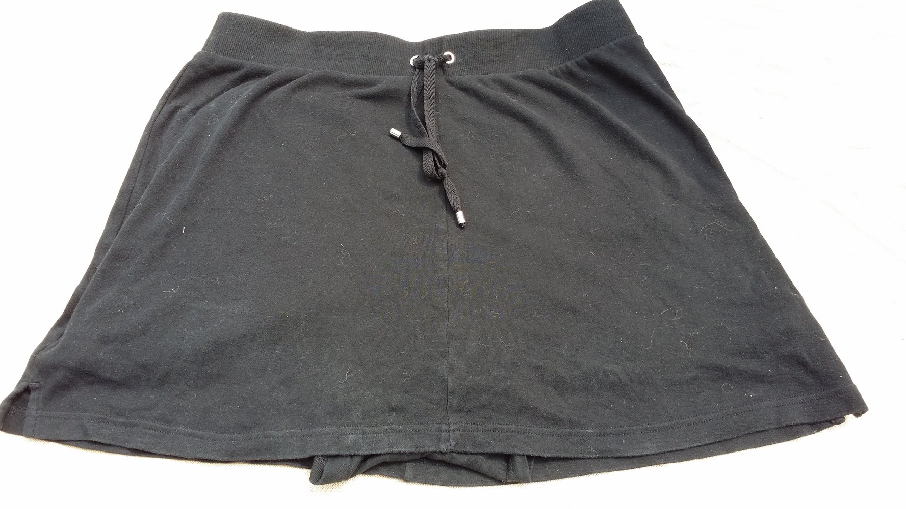 Freizeit-Rock mit eingearbeiteter Shorts-Größe 42/L/14 -gebraucht