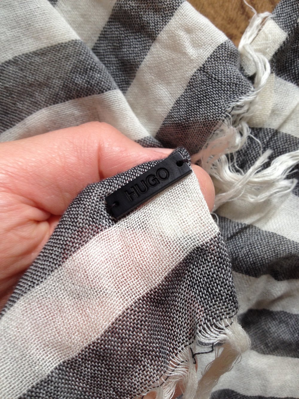 Gestreifter Schal von Boss 