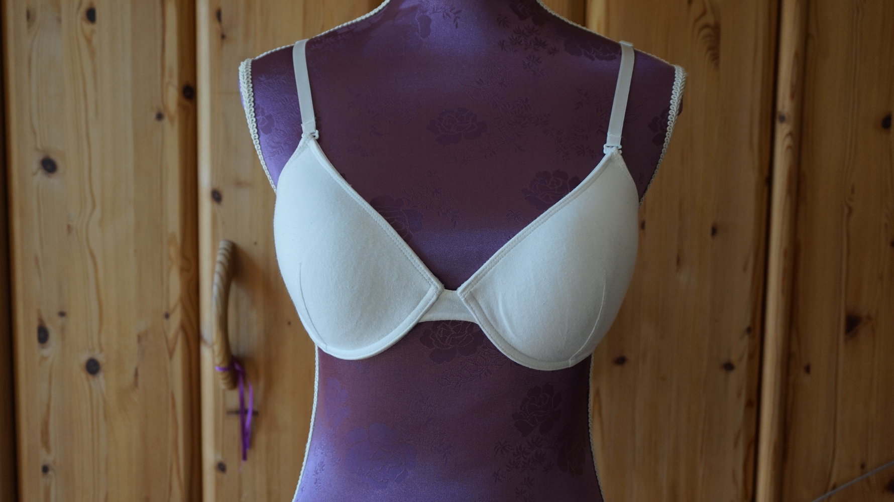 Schlichter BH weiß klassisch