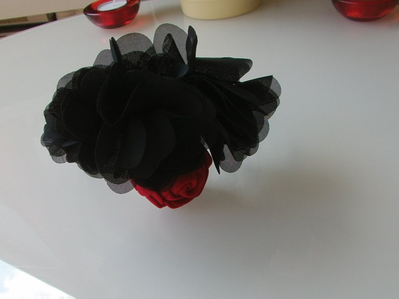 Haarreif mit Tüllblumen 