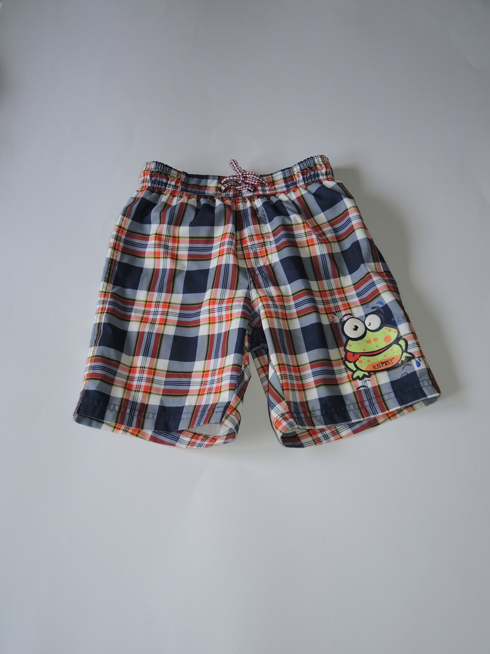 coole Badehose/Badeshorts blau rot weiß gelb kariert mit coolem Frosch Aufdruck Gr.104 von Esprit