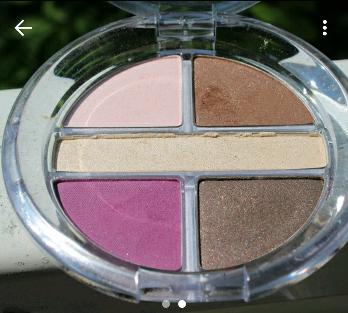 Essence Sun Club eyeshadow