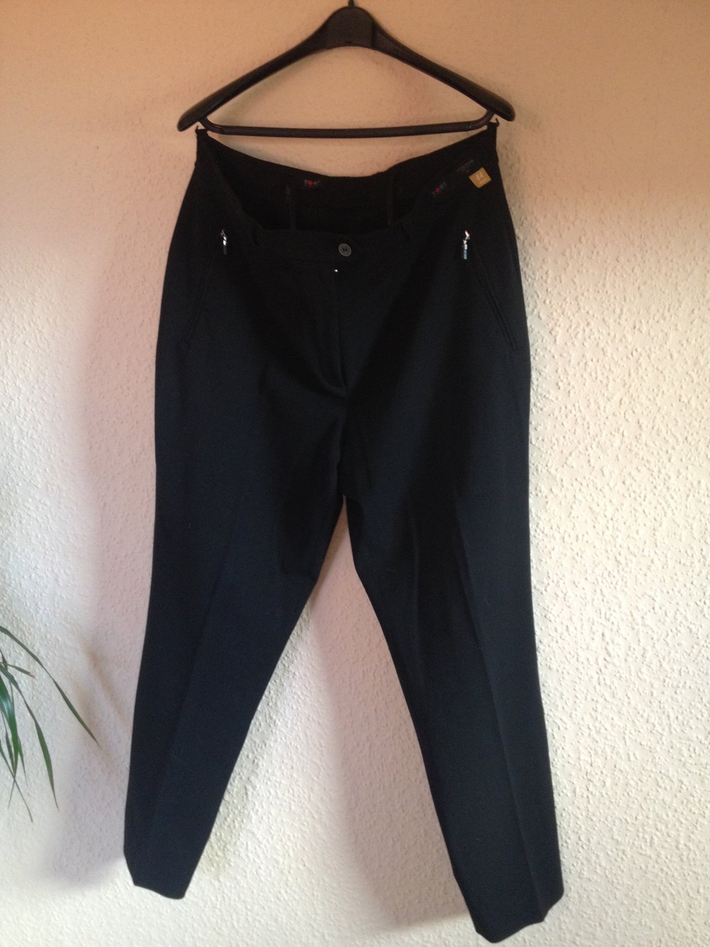 TONI schwarze Hose