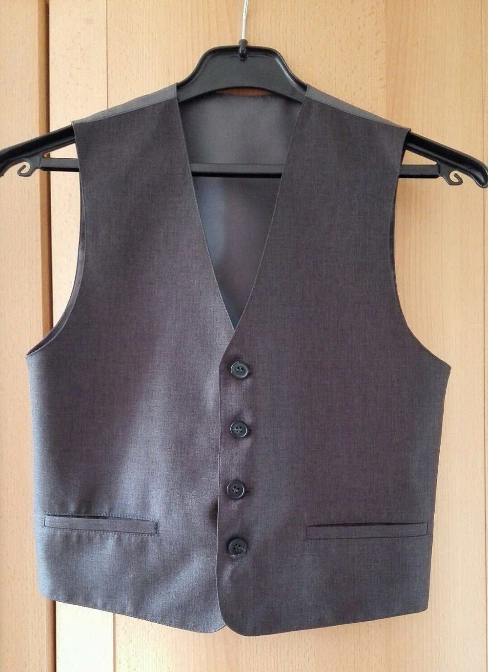 Dunkelgrauer Kommunionsanzug, Größe 146, Topzustand