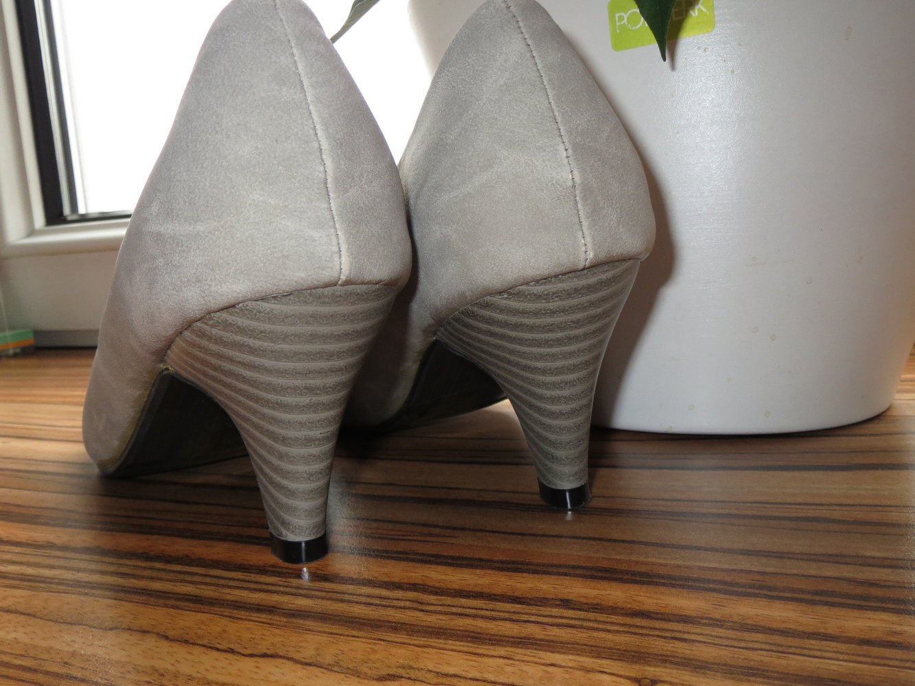 Pumps, Gr.37, grau-beige