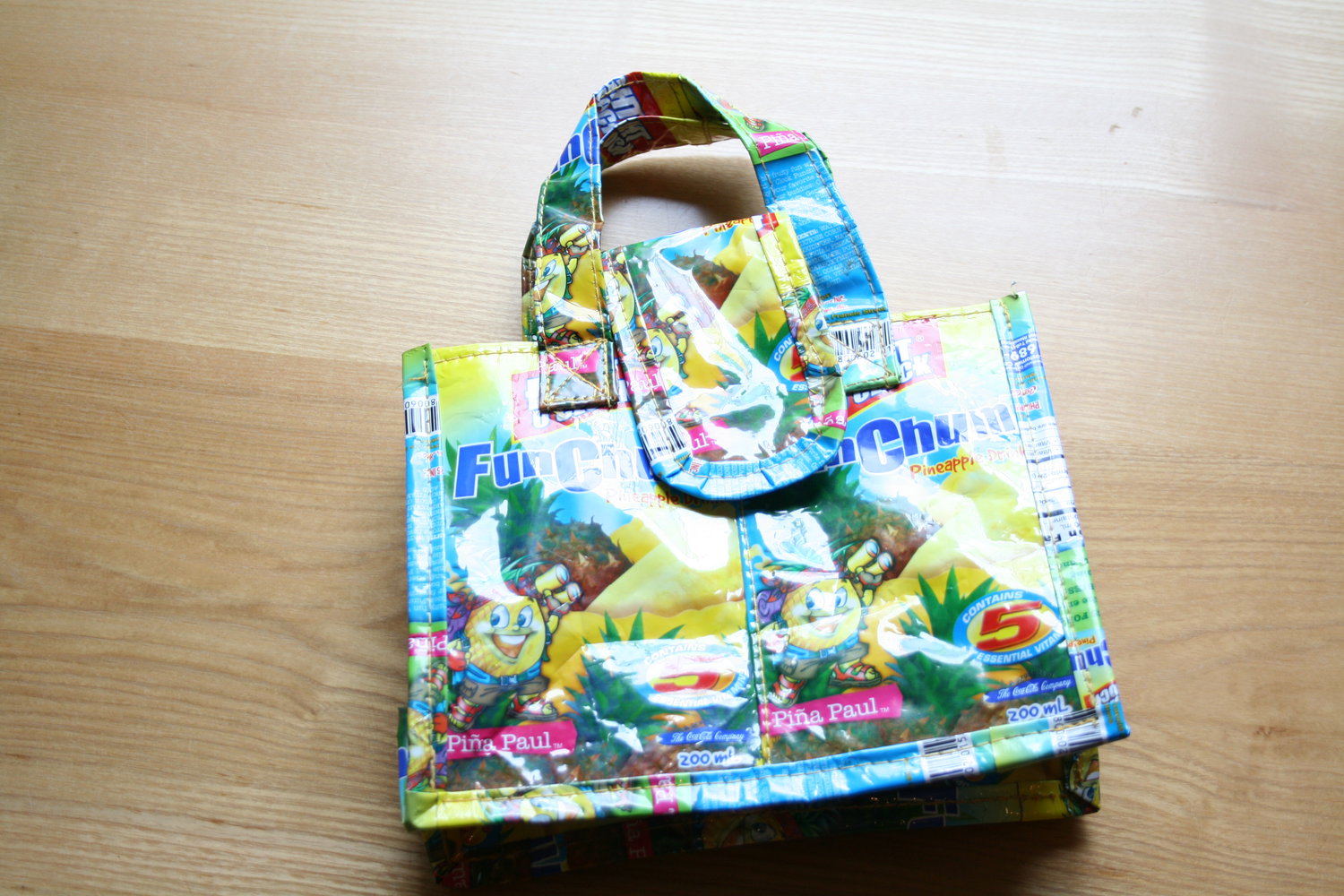 Tetra Pak Tasche Handtasche Unikat aus Getränkekarton