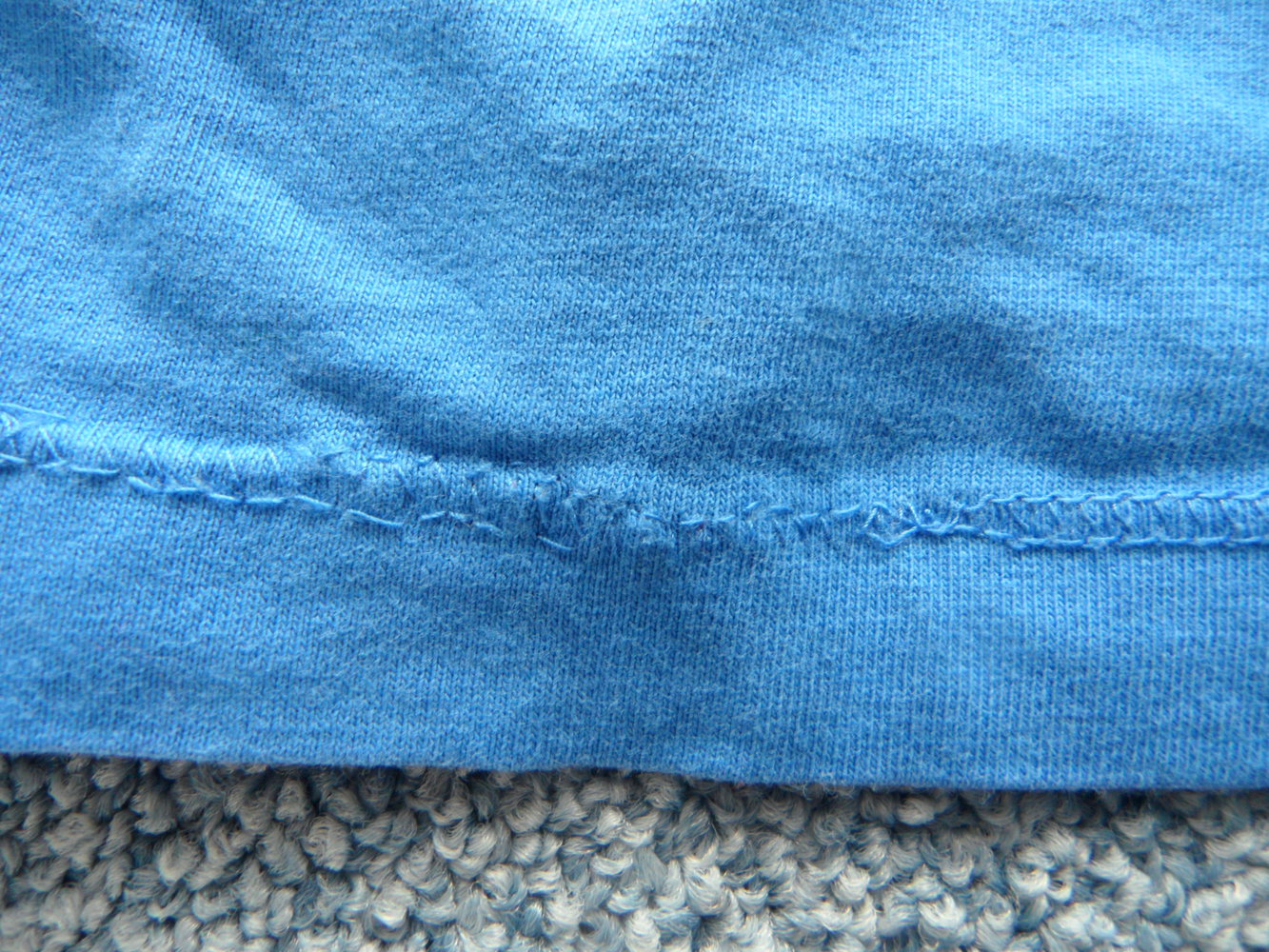 s.Oliver süßes Langarmshirt Lagenlook Fußspur-Druck