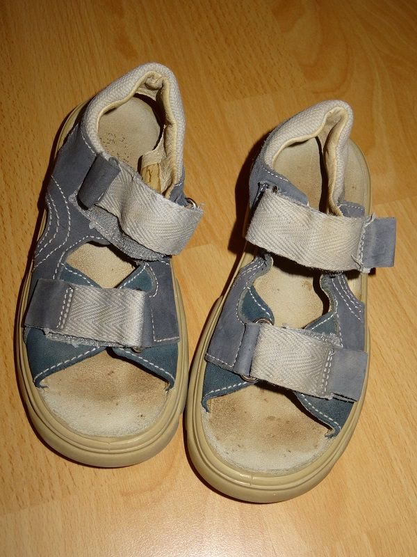 Sandalen Primigi Gr. 31 hellblau - TOP 