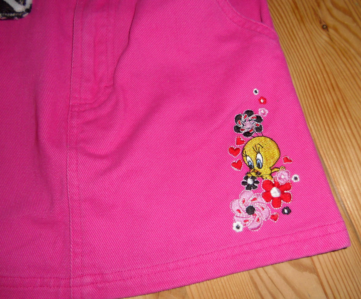 Warner Bros.-süßer Rock Gr.4 ca 104cm 