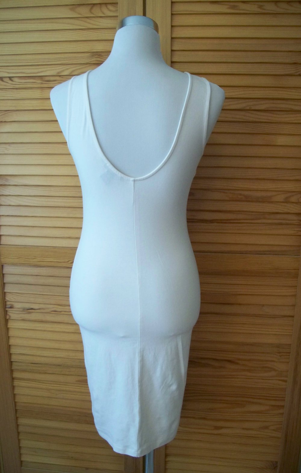 H&M// Creme-farbenes Kleid mit Spitze im Dekolleté Gr. S