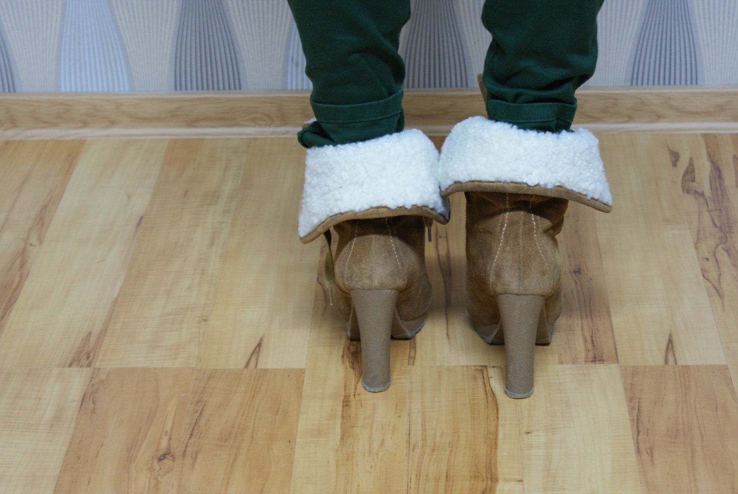 Bequeme Wildlederschuhe