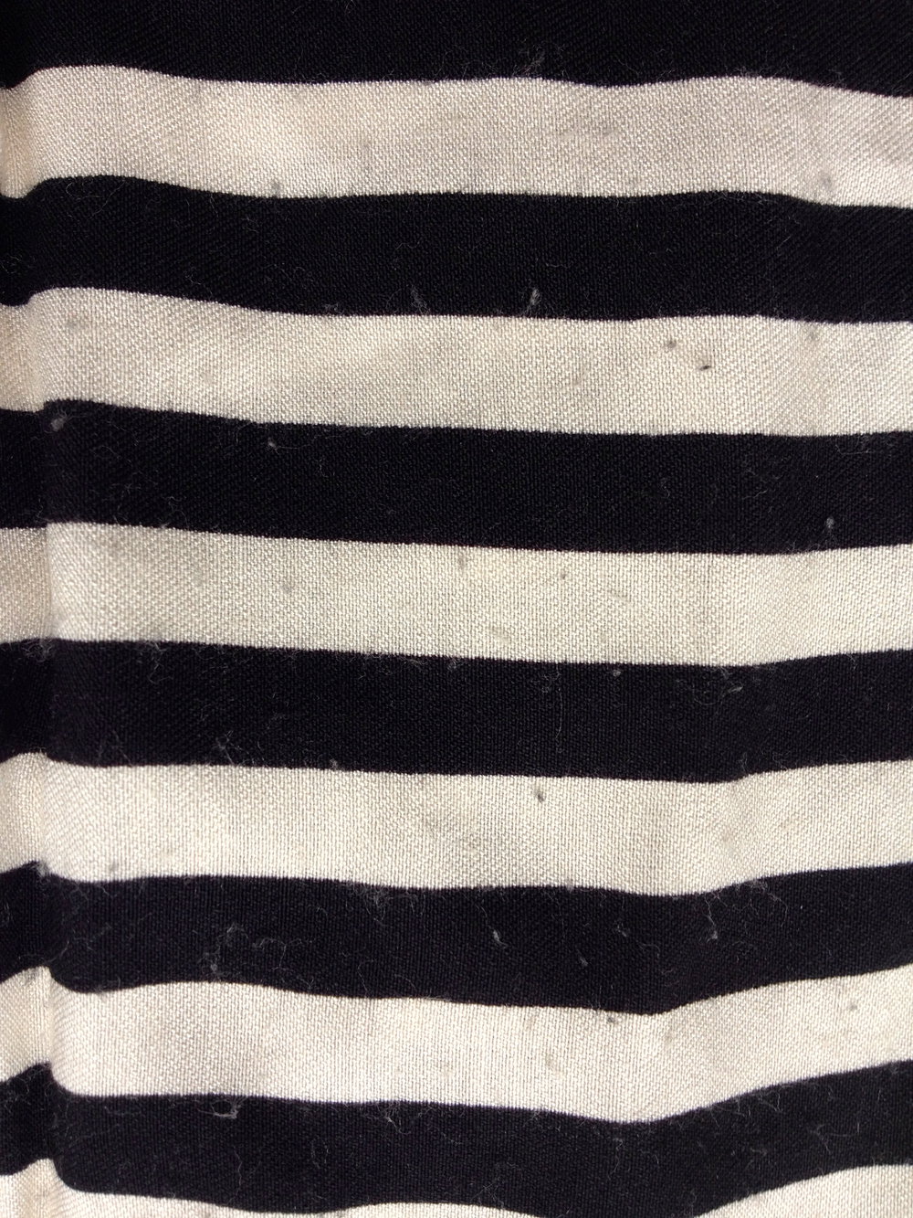 Wunderschönes Kleid mit Streifenmuster von Zara