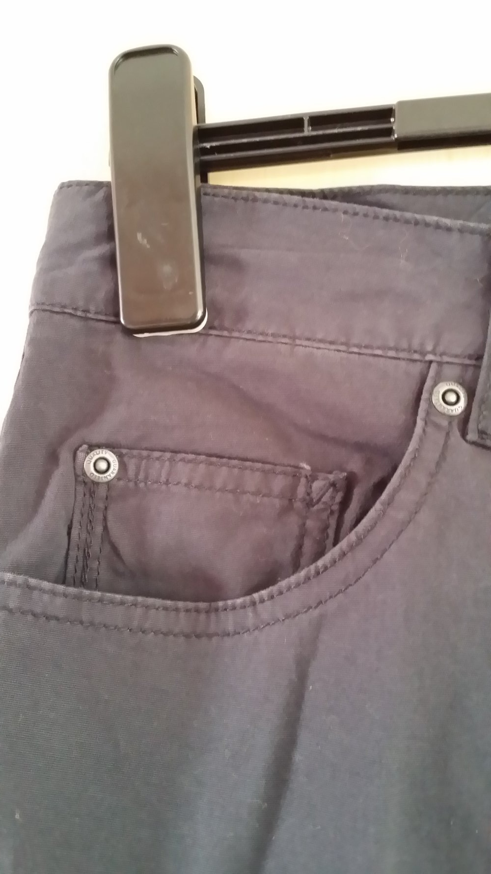 Herrenhose schwarz – neu – Größe W32 / L32 stretch