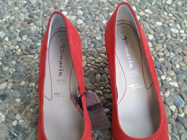 Rote Pumps von tamaris 