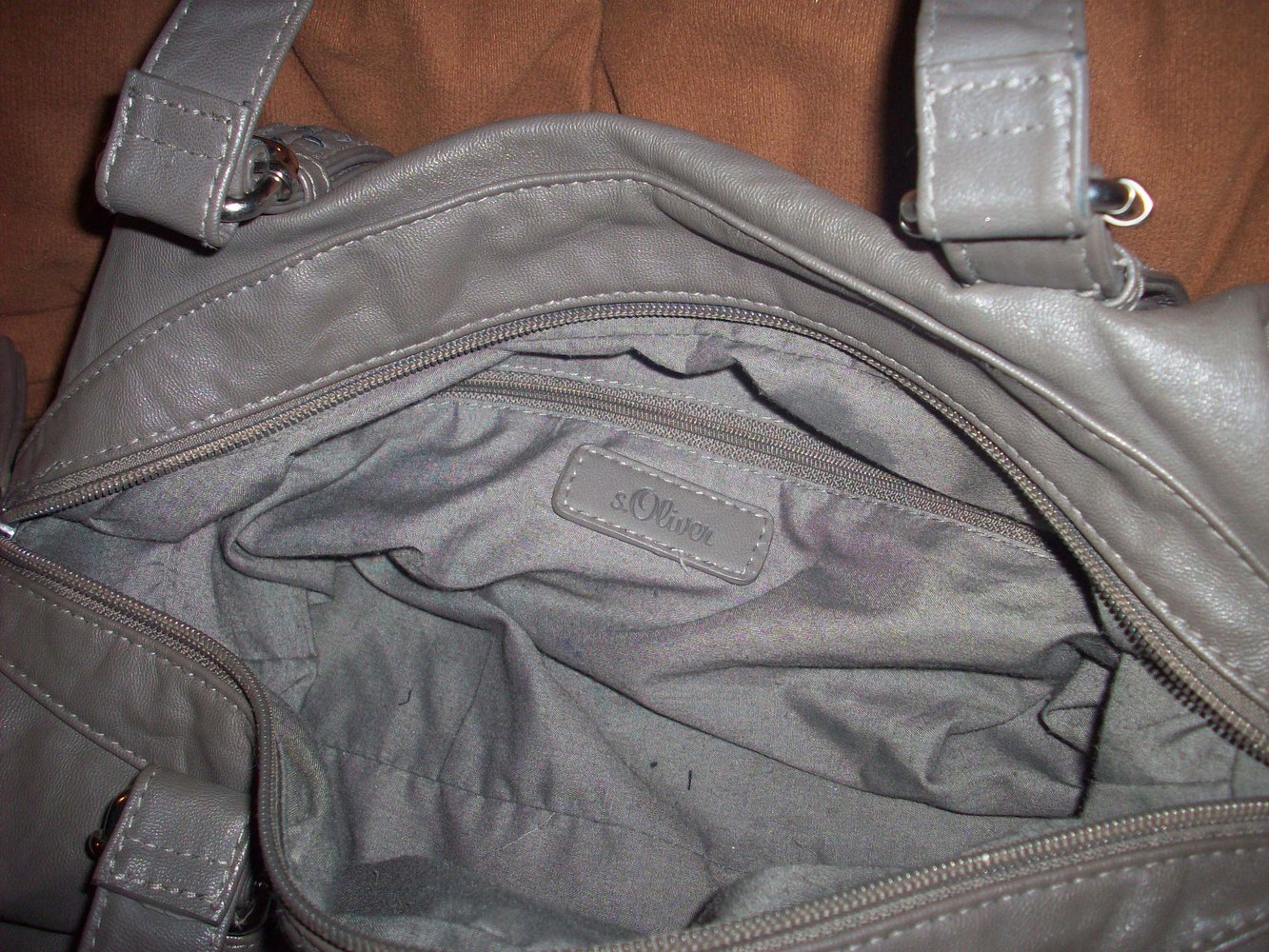 Tolle Kleine Damen Handtasche by S.Oliver  Farbe grau 