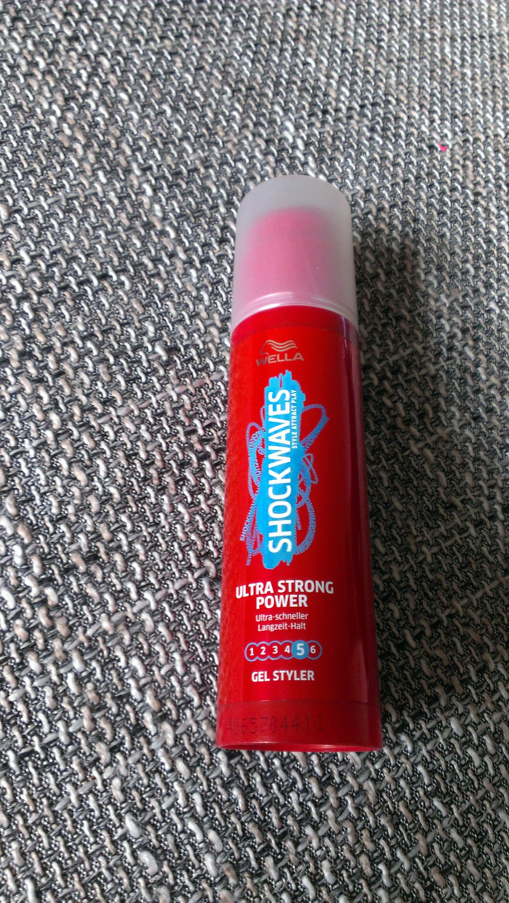 Wella Shockwaves Gel Styler Ultra Strong Power