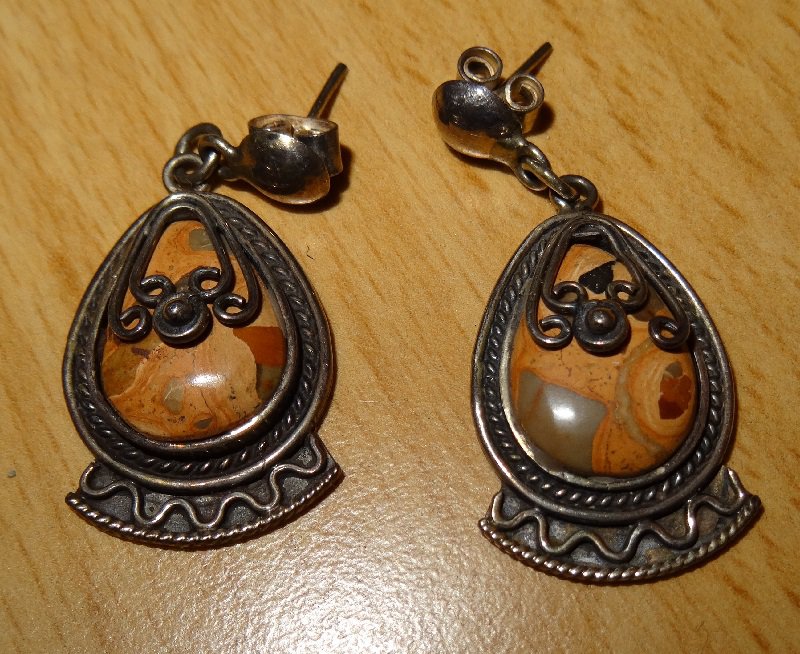 Schöne ausgefallene Ohrringe - silber ? Passender Anhänger in einem weiteren Angebot !