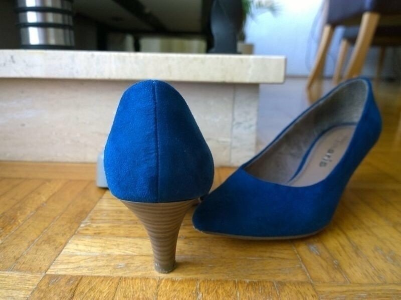 Blaue Pumps von Tamaris